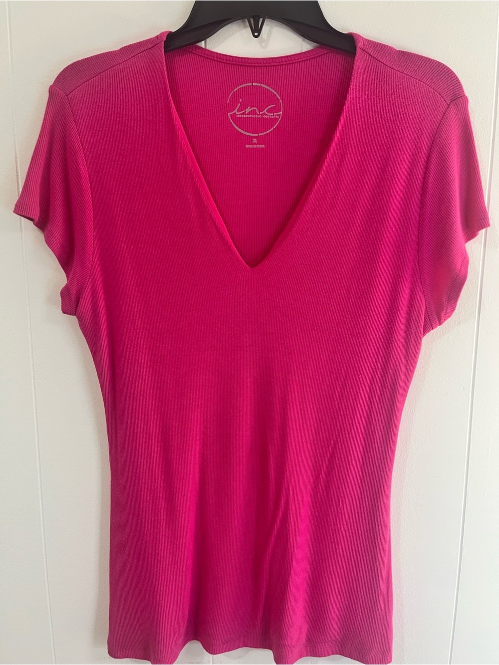 INC International Concepts Bright Fuchsia V-Neck Short Sleeve Top